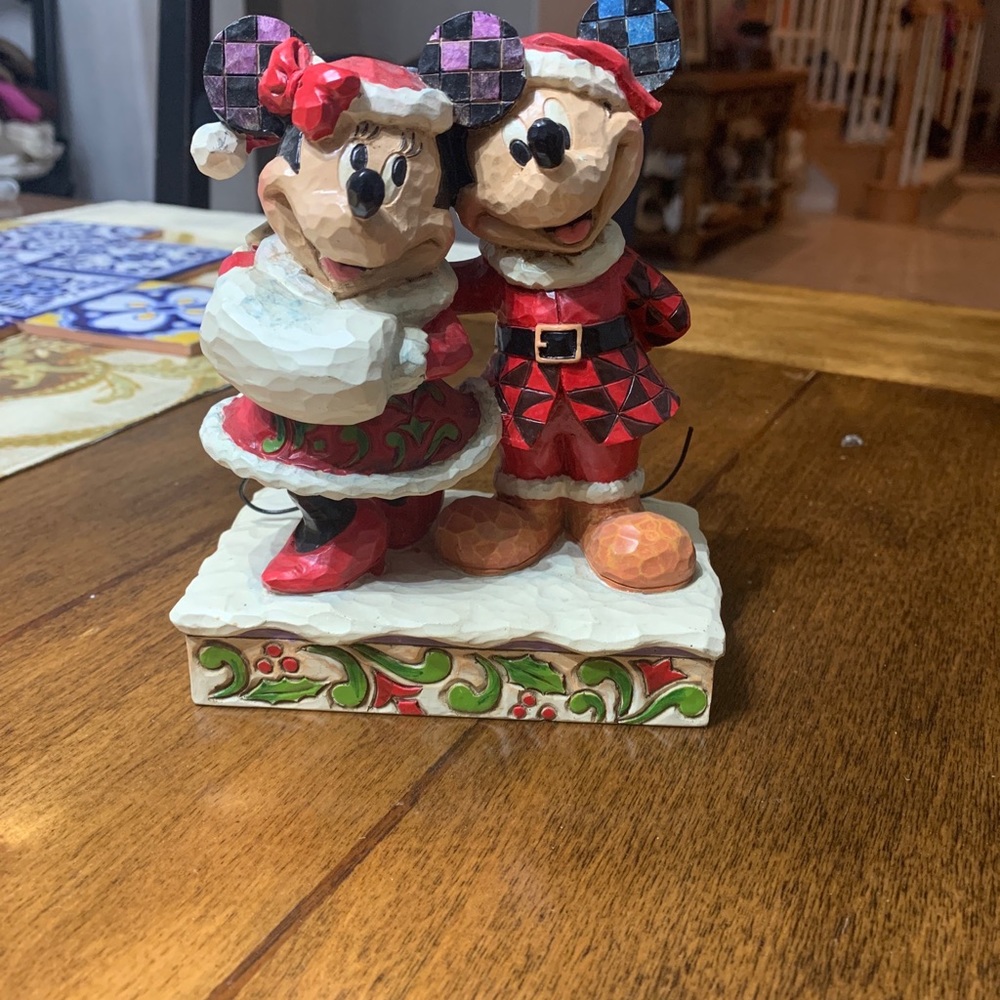 Walt Disney showcase collection holiday duet